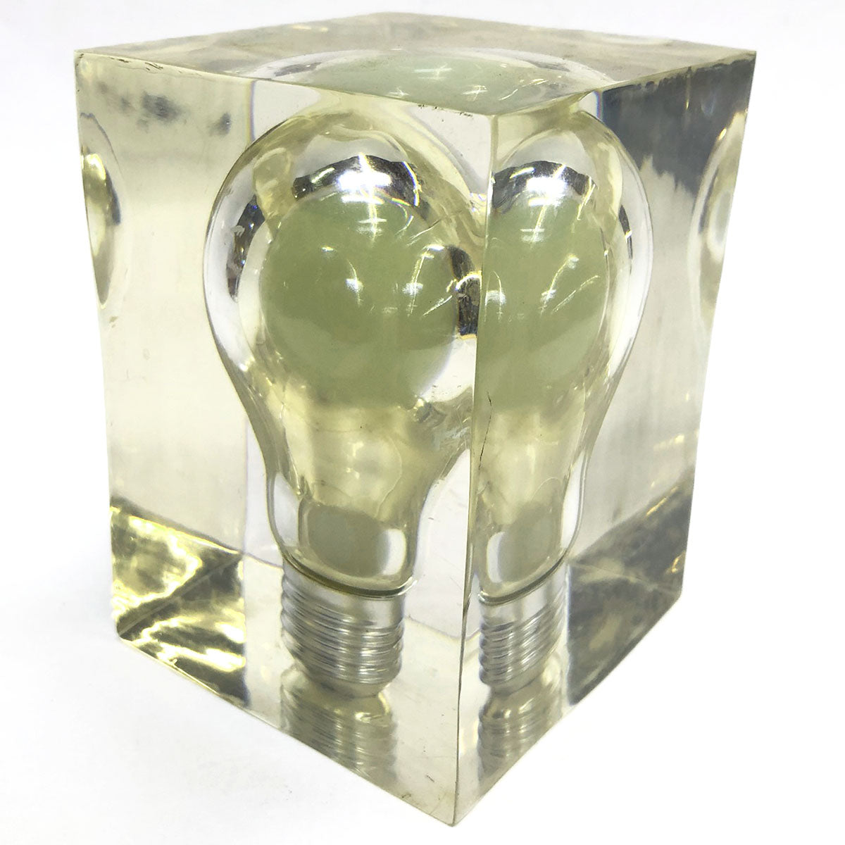 ▷ Pouring Luminous Dom Perignon Green by Philarthrop, 2021, Sculpture
