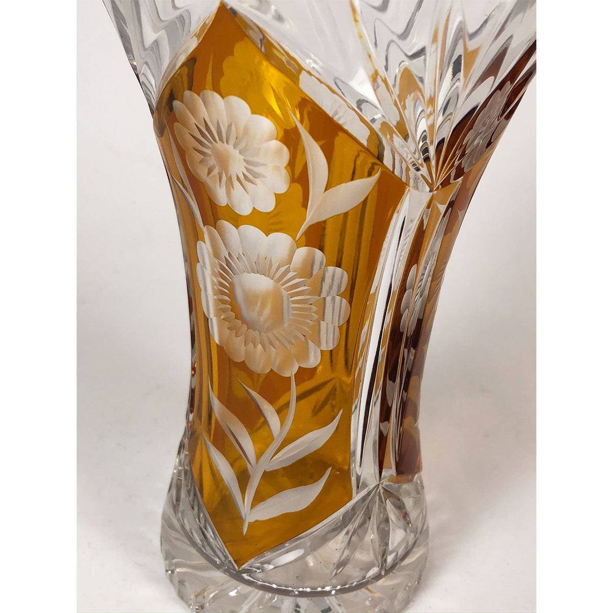 Clear Amber Floral Vase - themartcollective