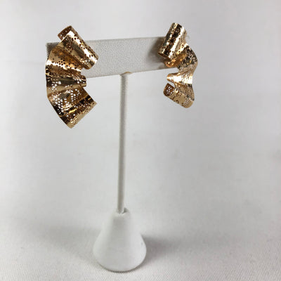 Lacy 14k Gold Ribbon Earrings